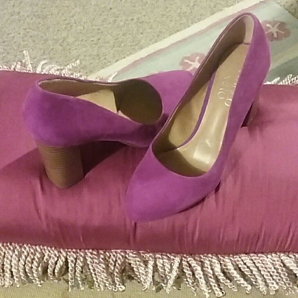 BEAUTIFUL SUEDE FRANCO SARTO PUMPS